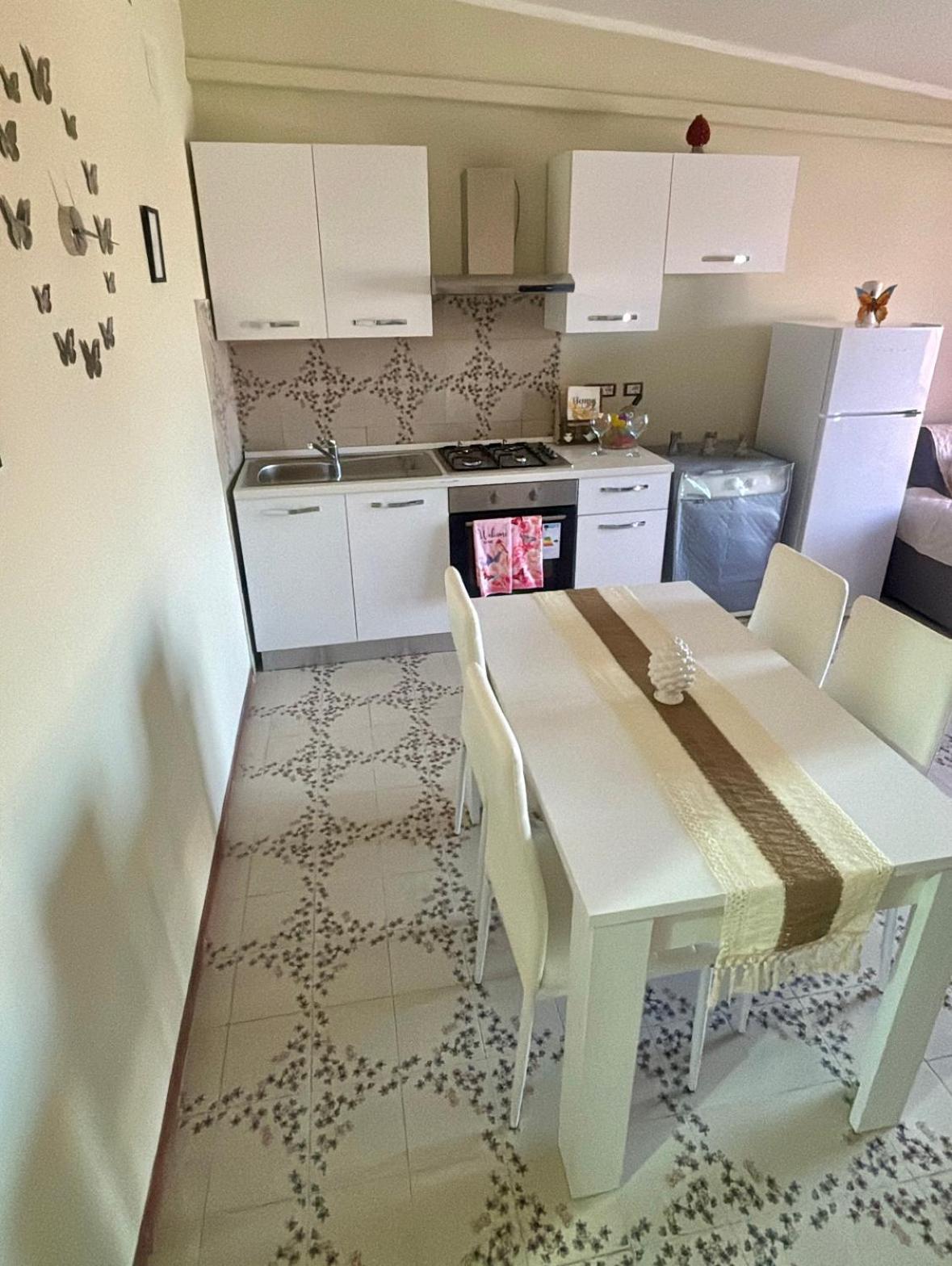 Appartamento Giardini Naxos Butterflies Home Schiso Esterno foto