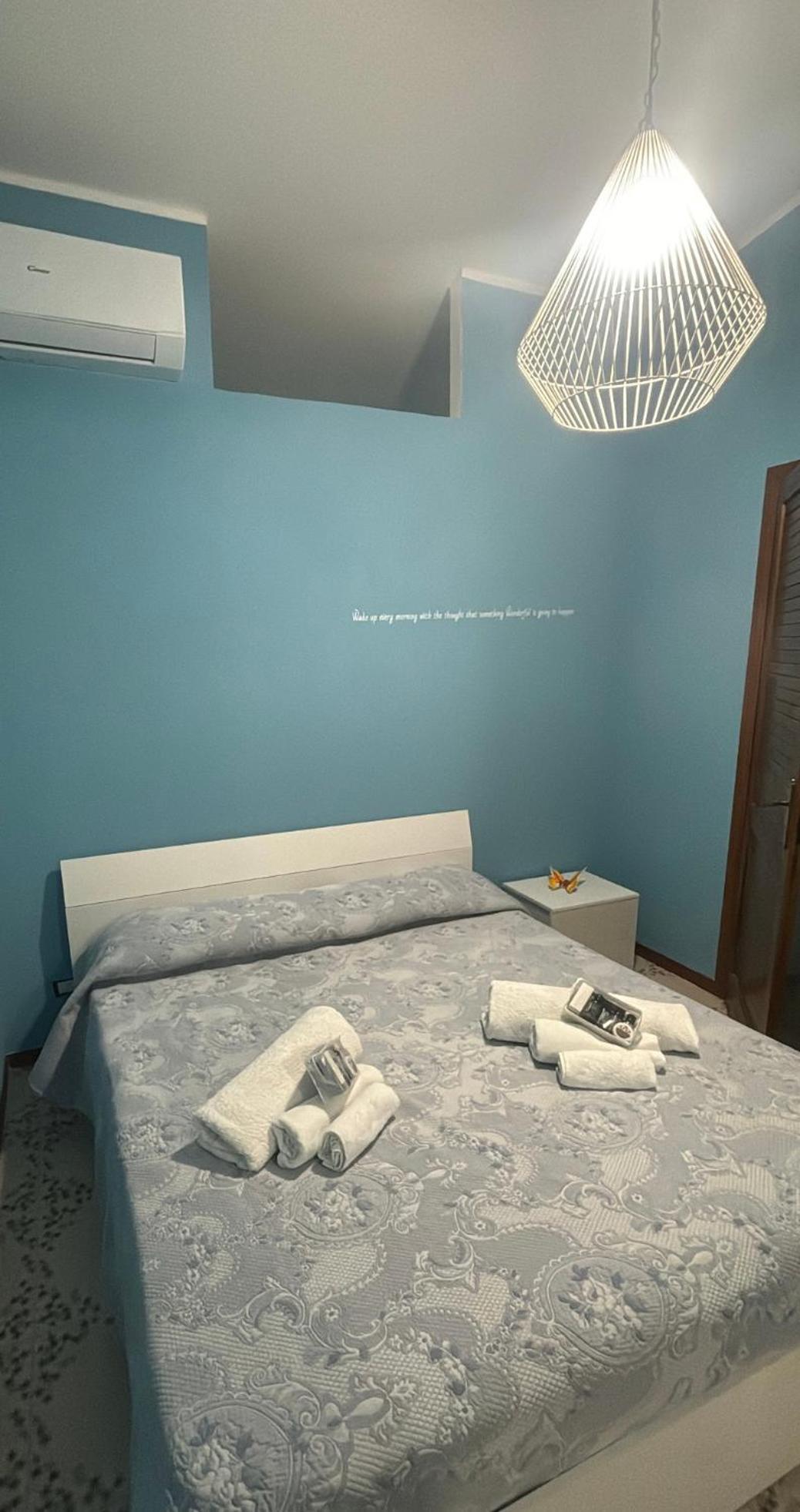 Appartamento Giardini Naxos Butterflies Home Schiso Esterno foto